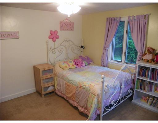152 Ridgewood Road Coraopolis, PA 15108 - Photo 12 of 18 Bedroom. Bedroom 2 is also on main floor, lots of closet space, 3 windows let in a lot of light !