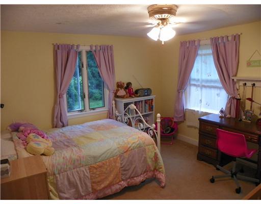 152 Ridgewood Road Coraopolis, PA 15108 - Photo 13 of 18 Bedroom. Bedroom 2 other side