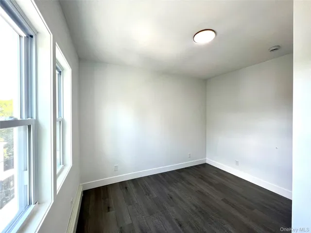 a view of an outdoor space with seating area