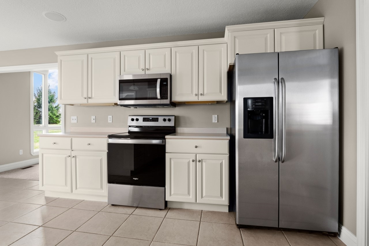 13610 Falcon Ridge Cove Fort Wayne, IN 46845 - Photo 12 of 36