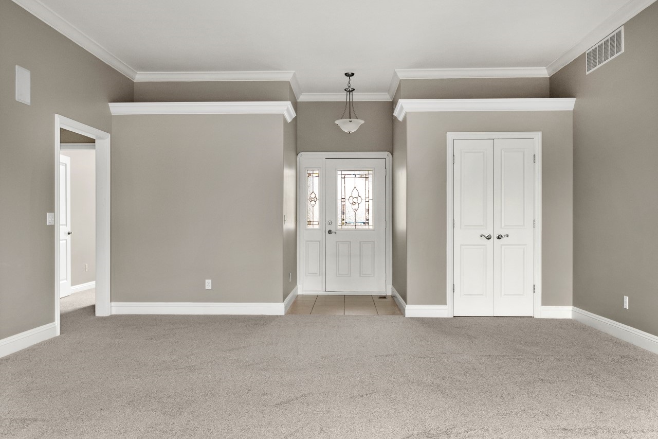 13610 Falcon Ridge Cove Fort Wayne, IN 46845 - Photo 15 of 36