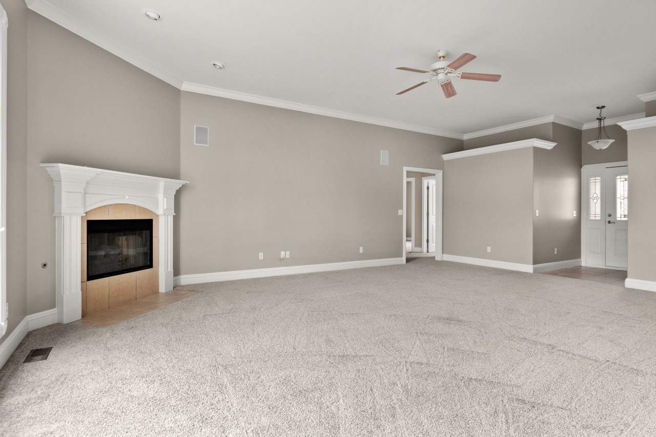 13610 Falcon Ridge Cove Fort Wayne, IN 46845 - Photo 3 of 36