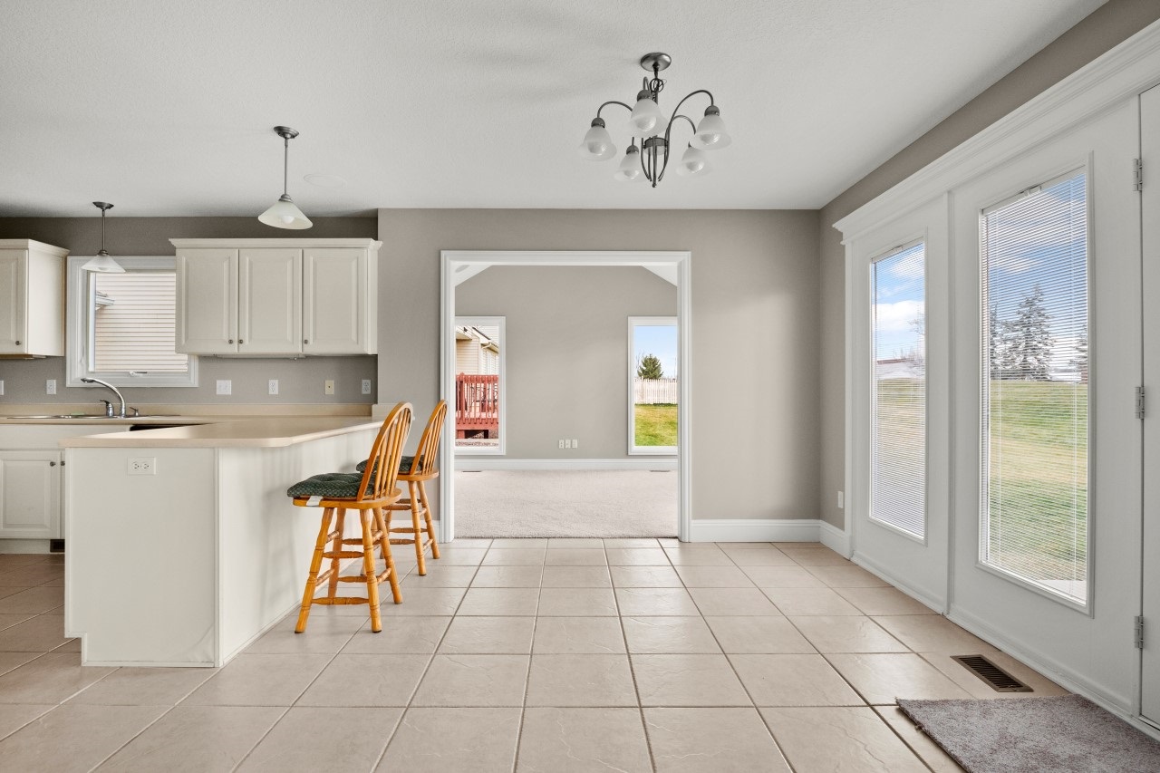 13610 Falcon Ridge Cove Fort Wayne, IN 46845 - Photo 10 of 36