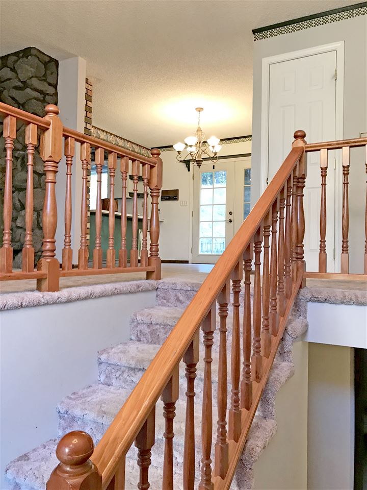 14002 North Forker Road Spokane, WA 99217 - Photo 3 of 20