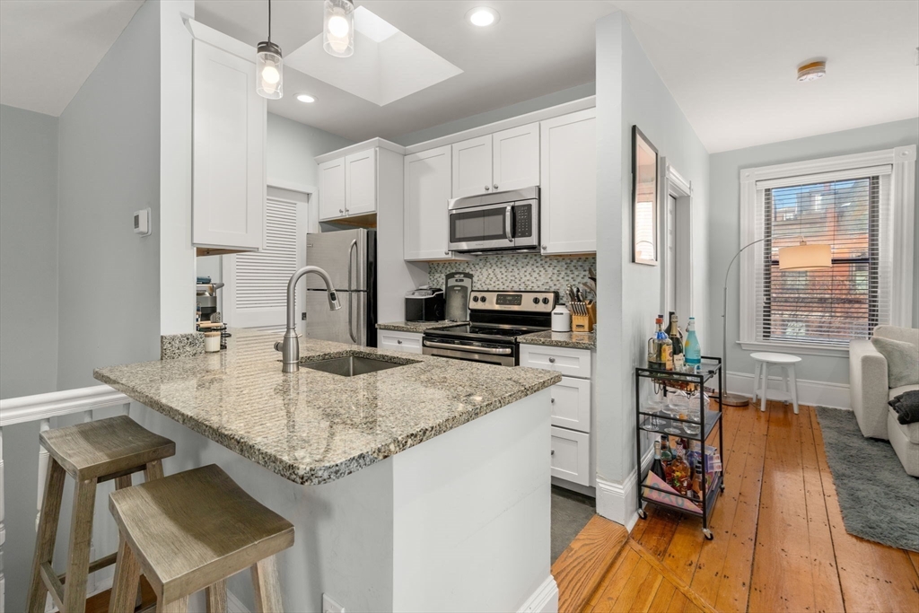 4 Symphony Road, Unit 4 Boston, MA 02115 - Photo 3 of 17 Gallery Image 3