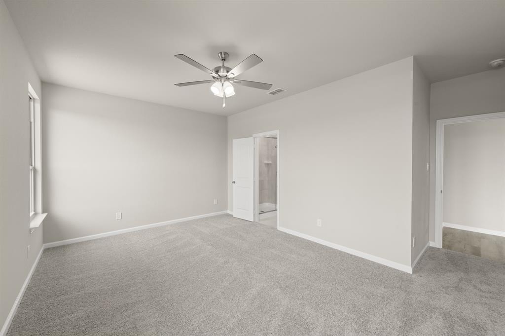 3113 Hawkview Drive Cleburne, TX 76031 - Photo 22 of 27 3113 Hawkview- Primary Suite-2
