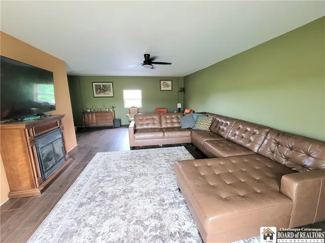 $189,900 | 1484 Swede Road, Harmony, NY 14710