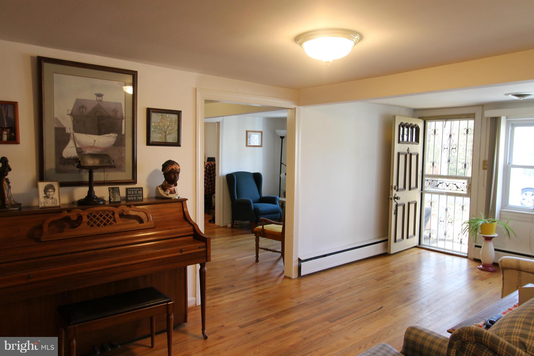 13109 Martin Road Brandywine, MD 20613 - Photo 5 of 30 Interior (General)