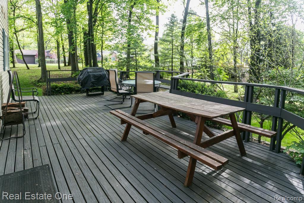 1351 Nightingale Road Wixom, MI 48393 - Photo 31 of 36 4Y0A6524.jpg