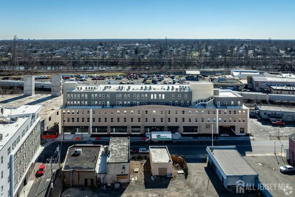 $2,700 | 18 West Main Street, Unit 301, Bound Brook, NJ 08805