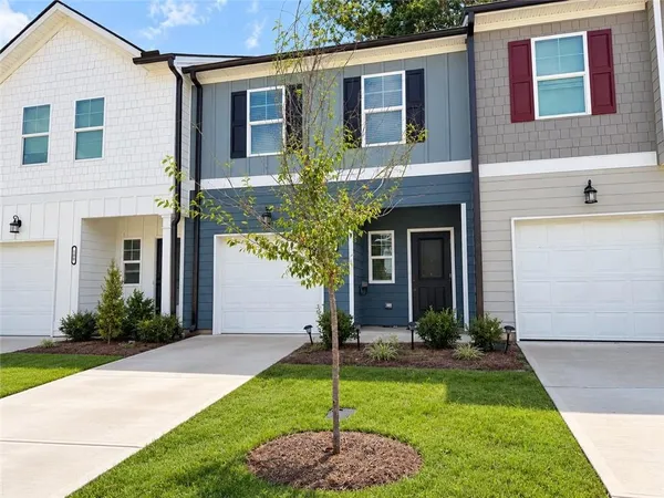 $299,900 | 102 Jaxton Street, Hoschton, GA 30548