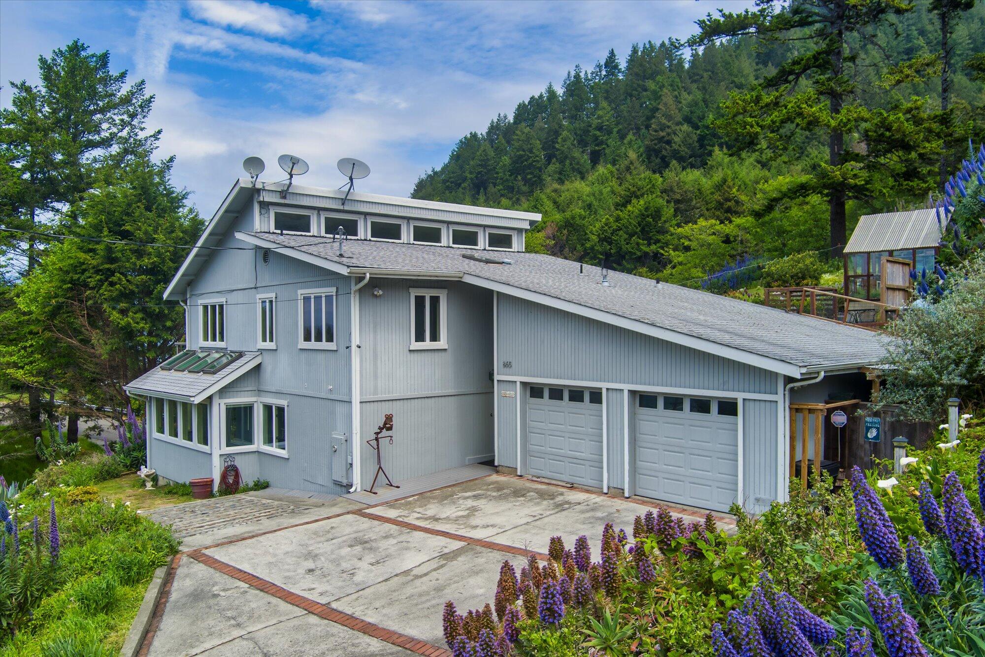 865 Beach Road Whitethorn, CA 95589 - Photo 8 of 60