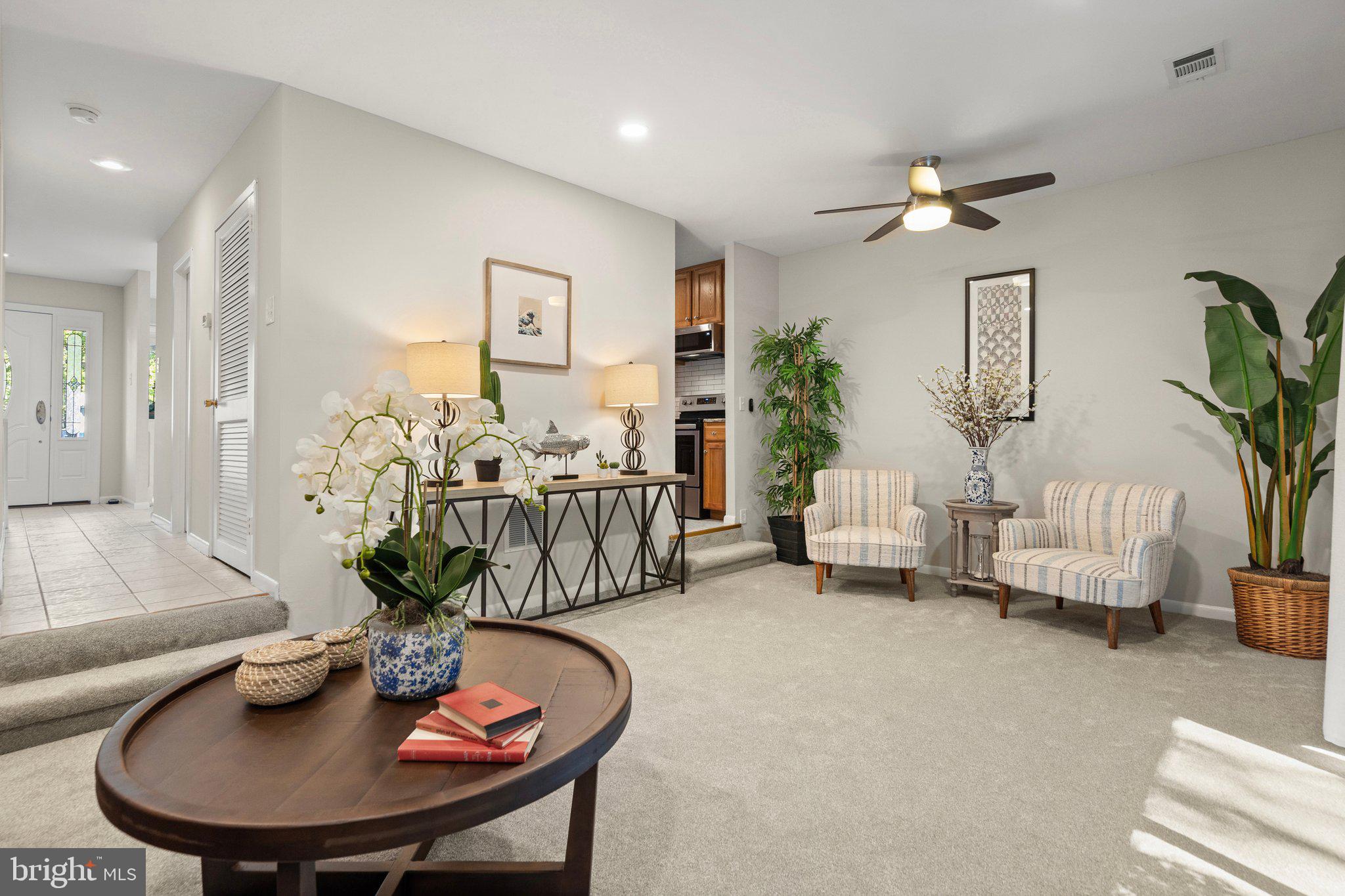 6437 Rockshire Street Alexandria, VA 22315 - Photo 11 of 43 Liv rm w/new carpet, 9' ceilings