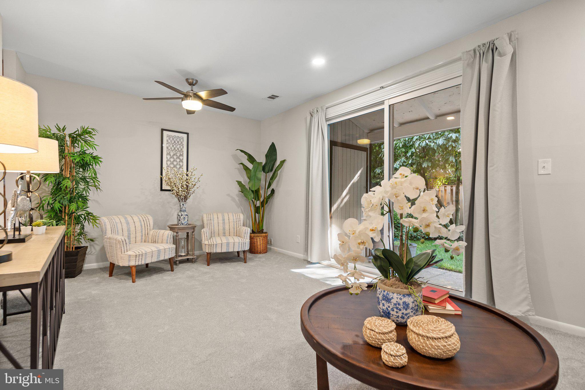 6437 Rockshire Street Alexandria, VA 22315 - Photo 12 of 43 Living rm w/oversized sliding glass door