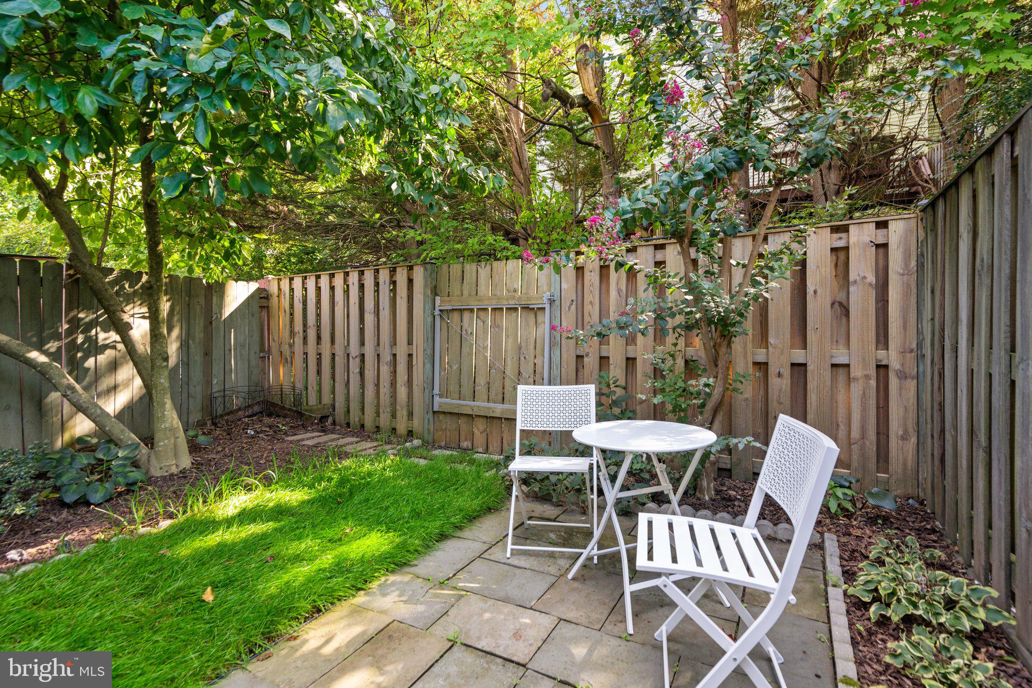 6437 Rockshire Street Alexandria, VA 22315 - Photo 34 of 43 small sitting patio