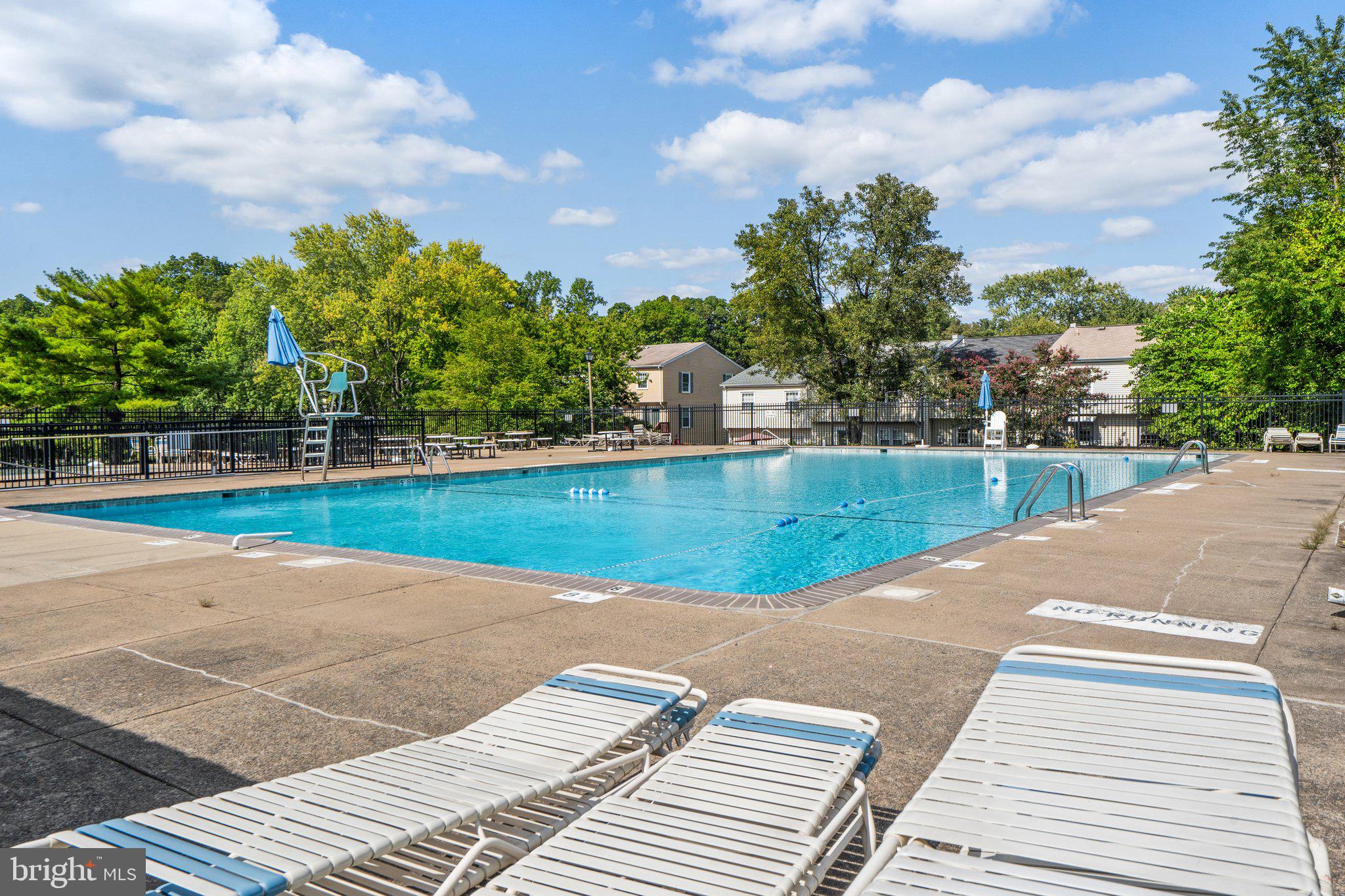 6437 Rockshire Street Alexandria, VA 22315 - Photo 39 of 43 Community pool
