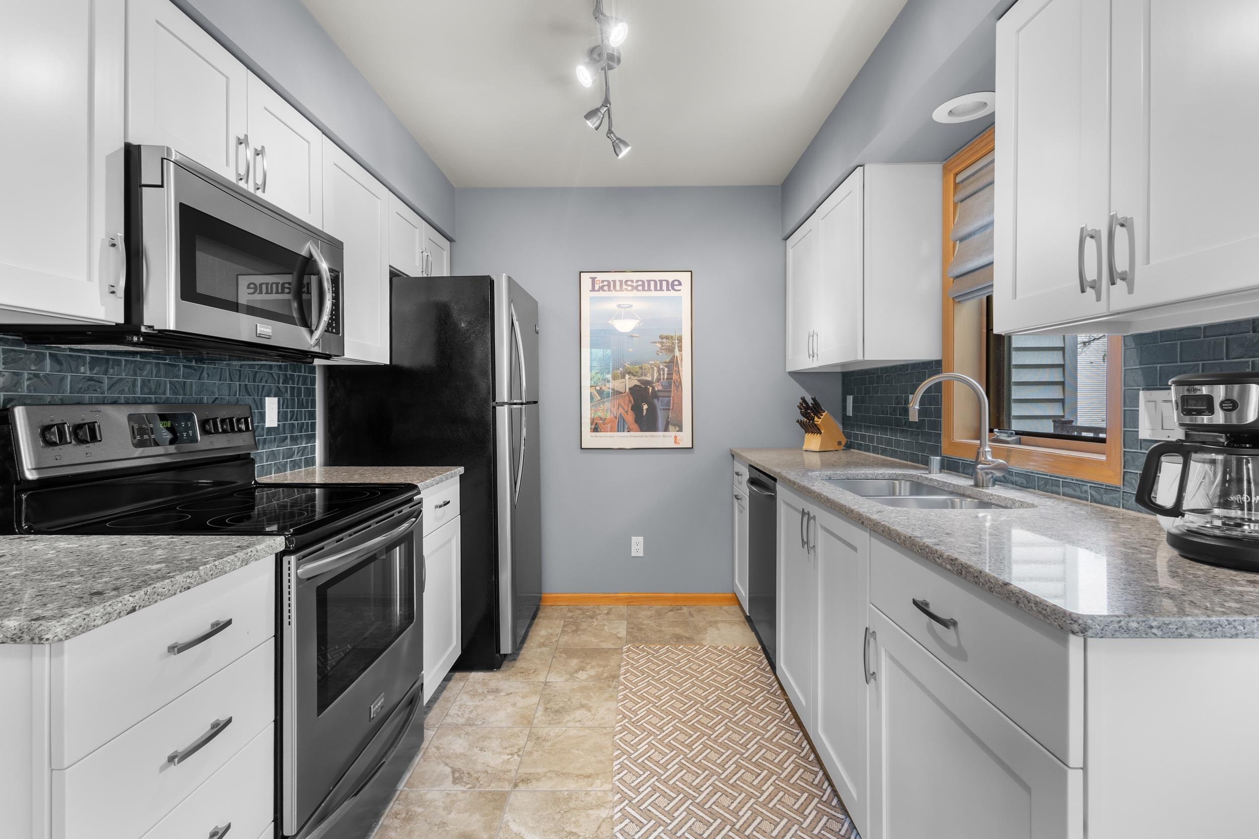 6923 Tottenham Road Madison, WI 53711 - Photo 12 of 38 Gallery Image 12