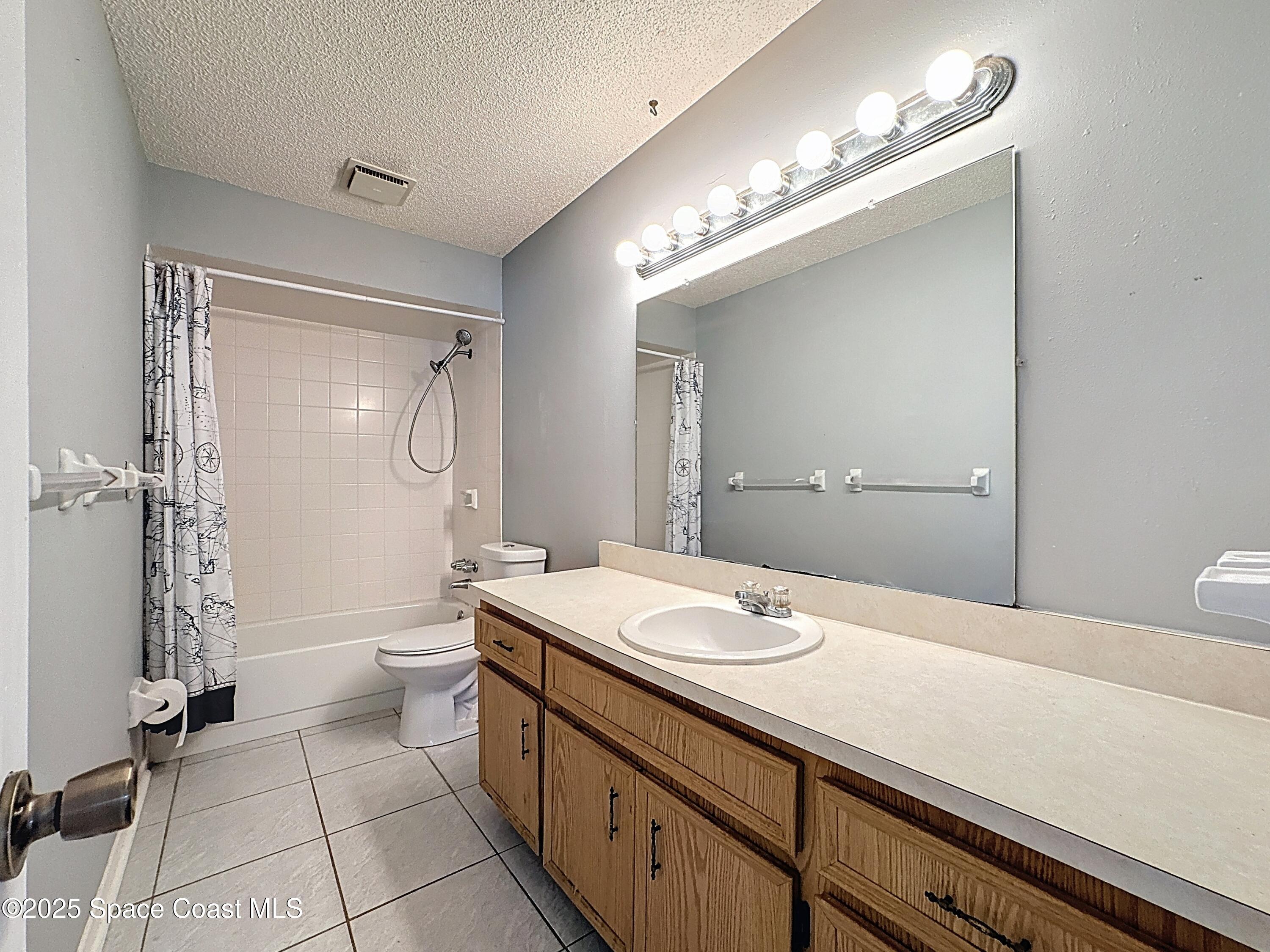 4865 Bridge Road Cocoa, FL 32927 - Photo 20 of 34 Guest Bathroom