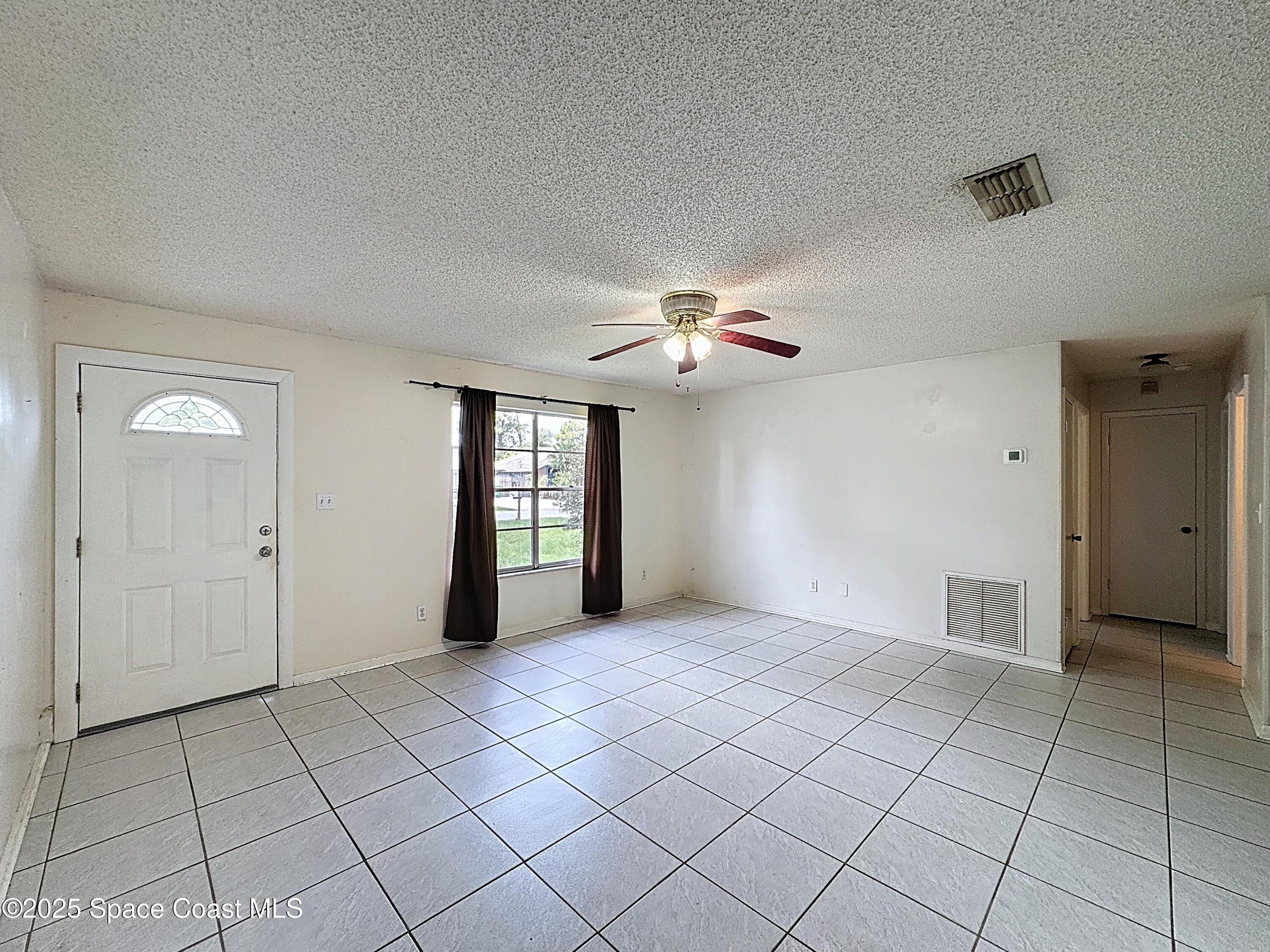 4865 Bridge Road Cocoa, FL 32927 - Photo 5 of 34 Great Room