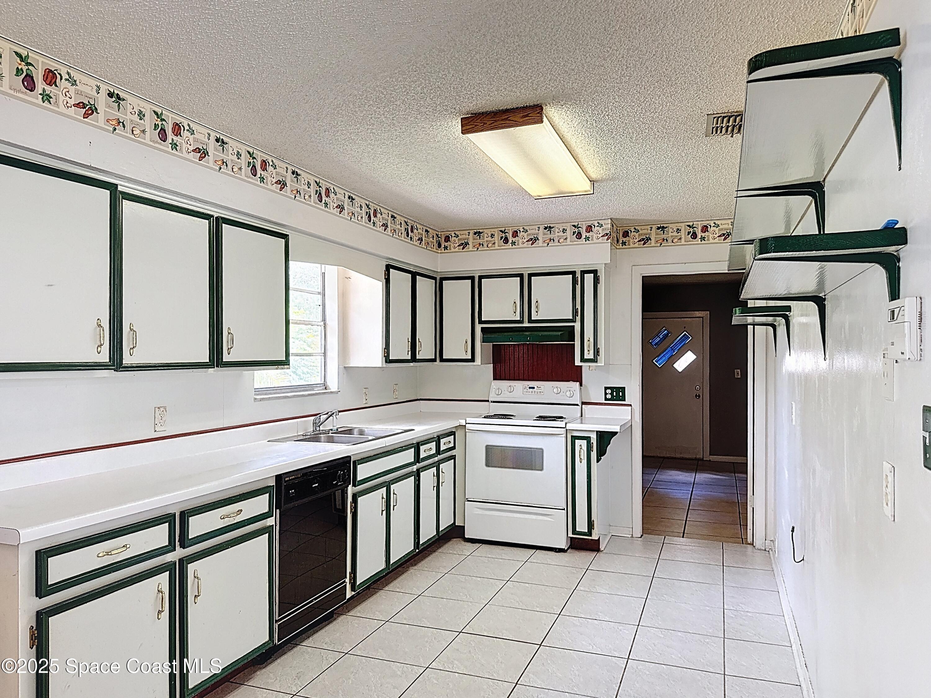 4865 Bridge Road Cocoa, FL 32927 - Photo 9 of 34 Kitchen