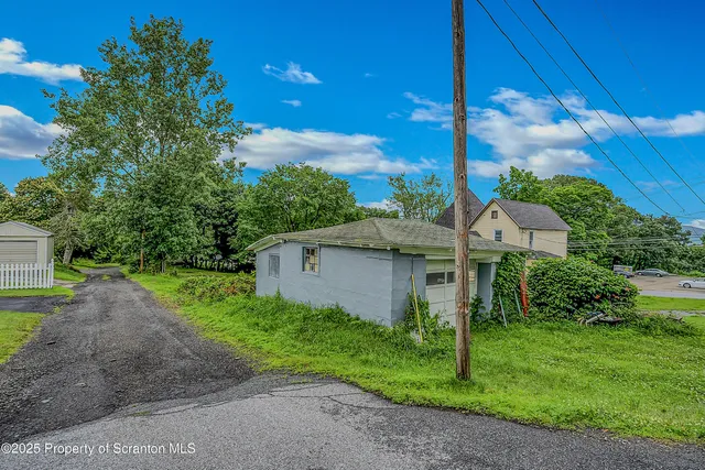 a view of a bathroom