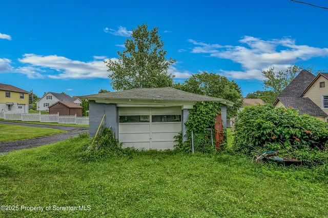 $264,000 | 336 Grand Avenue, Clarks Summit, PA 18411