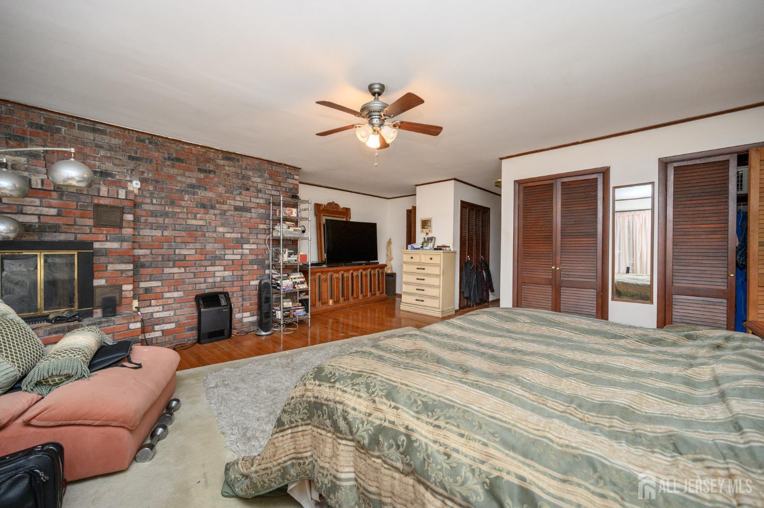 2 New Friendship Road Howell, NJ 07731 - Photo 18 of 37
