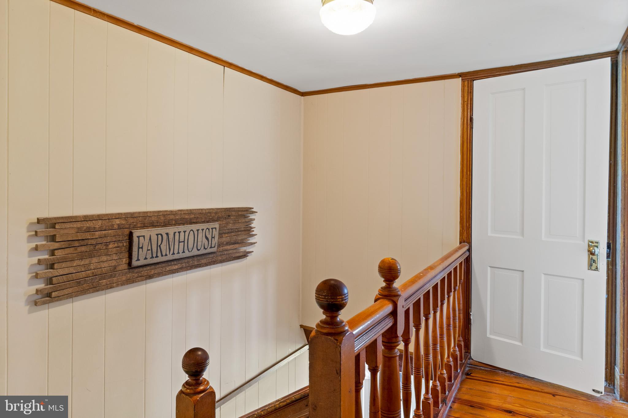 617 West Chesapeake Beach Road Owings, MD 20736 - Photo 30 of 38 Upper level landing