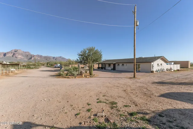 $535,000 | 1925 East Greasewood Street, Apache Junction, AZ 85119