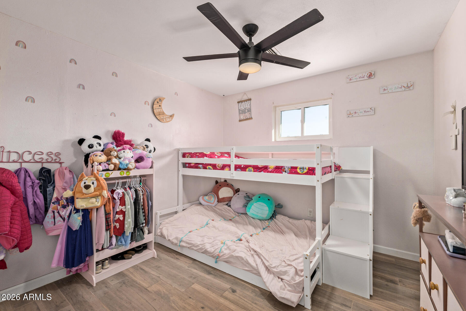 1925 East Greasewood Street Apache Junction, AZ 85119 - Photo 24 of 42 a very nice looking room with a bed