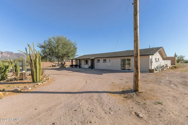 $535,000 | 1925 East Greasewood Street, Apache Junction, AZ 85119