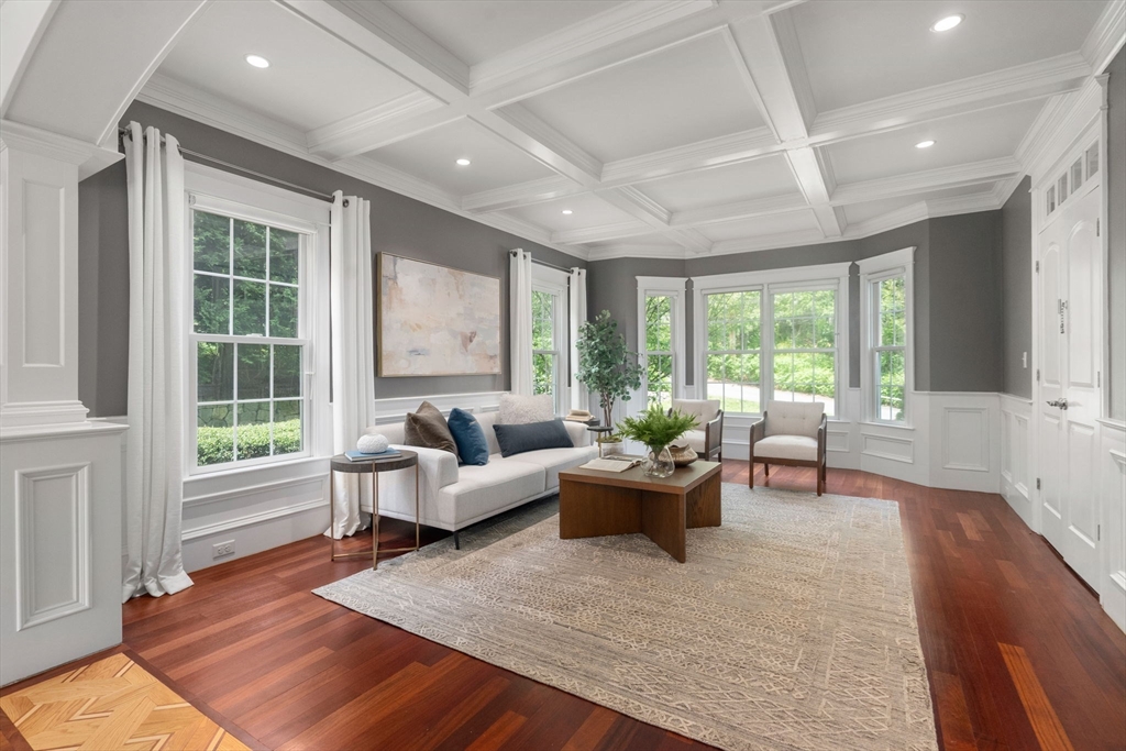 19 Dunedin Road Wellesley, MA 02481 - Photo 8 of 38