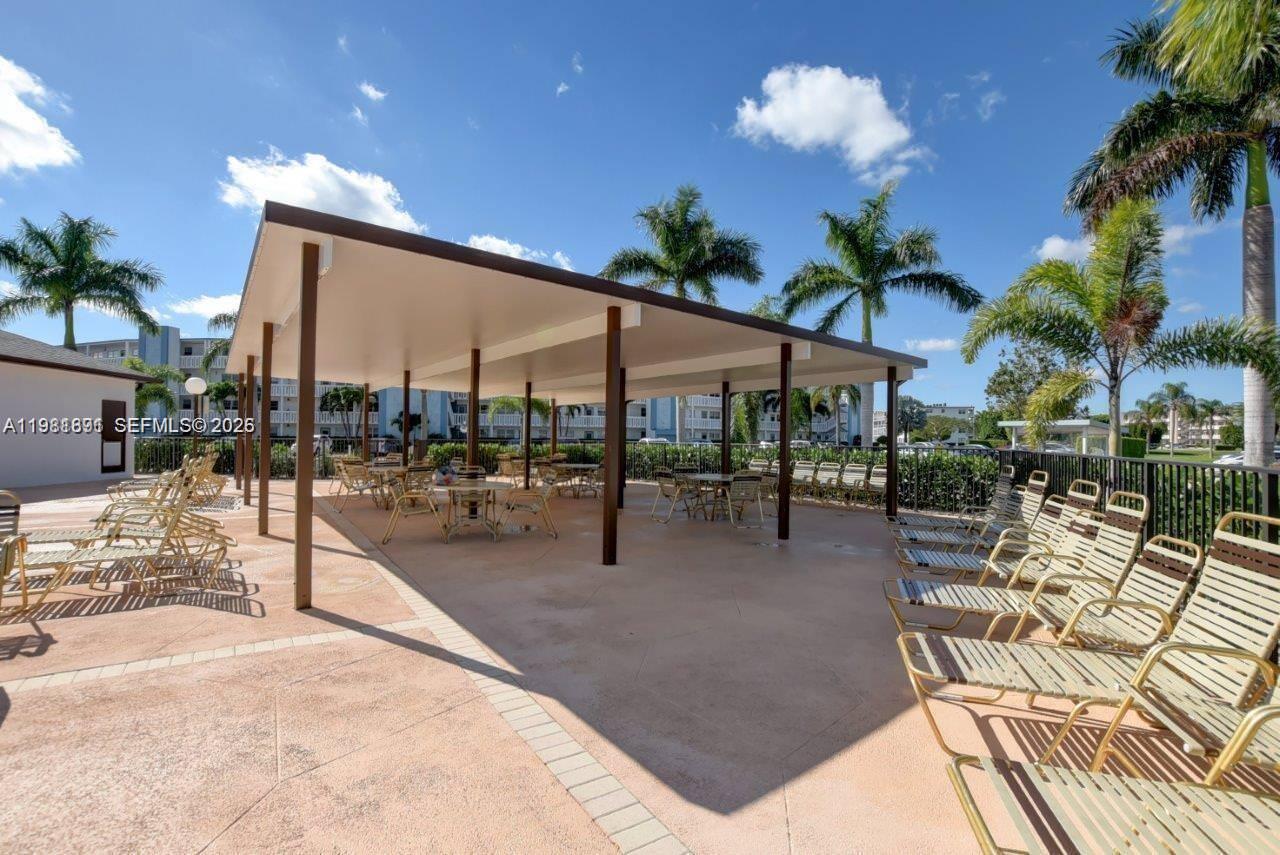 2052 Exeter C, Unit 2052 Boca Raton, FL 33434 - Photo 11 of 34 Gallery Image 11