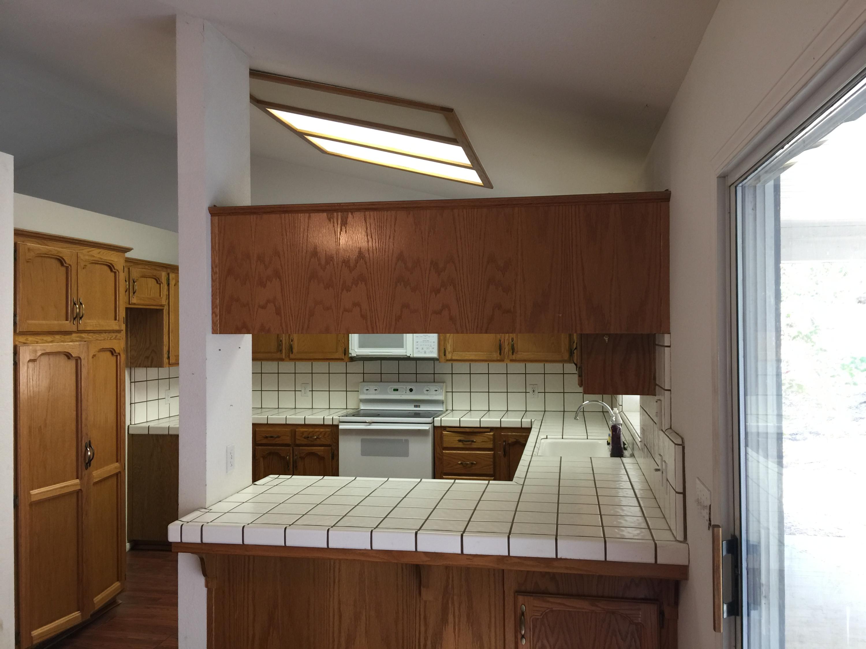 43787 Oak Drive Three Rivers, CA 93271 - Photo 3 of 27 kitchen