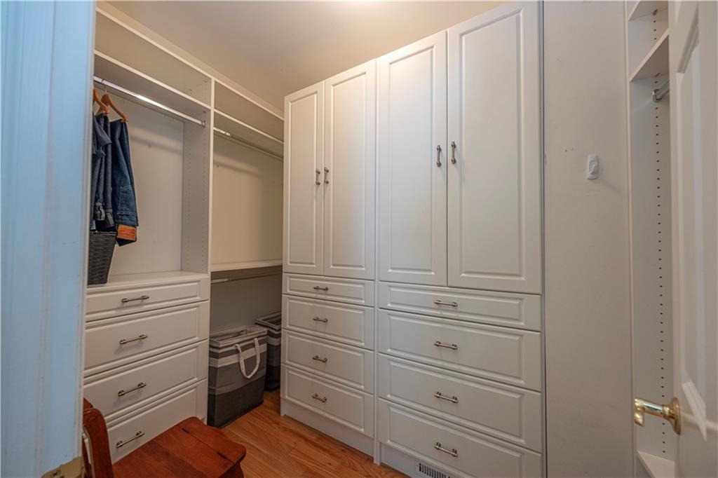 503 Sharon Road Coraopolis, PA 15108 - Photo 17 of 46