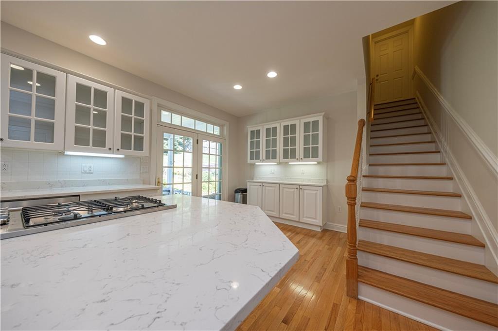 503 Sharon Road Coraopolis, PA 15108 - Photo 5 of 46