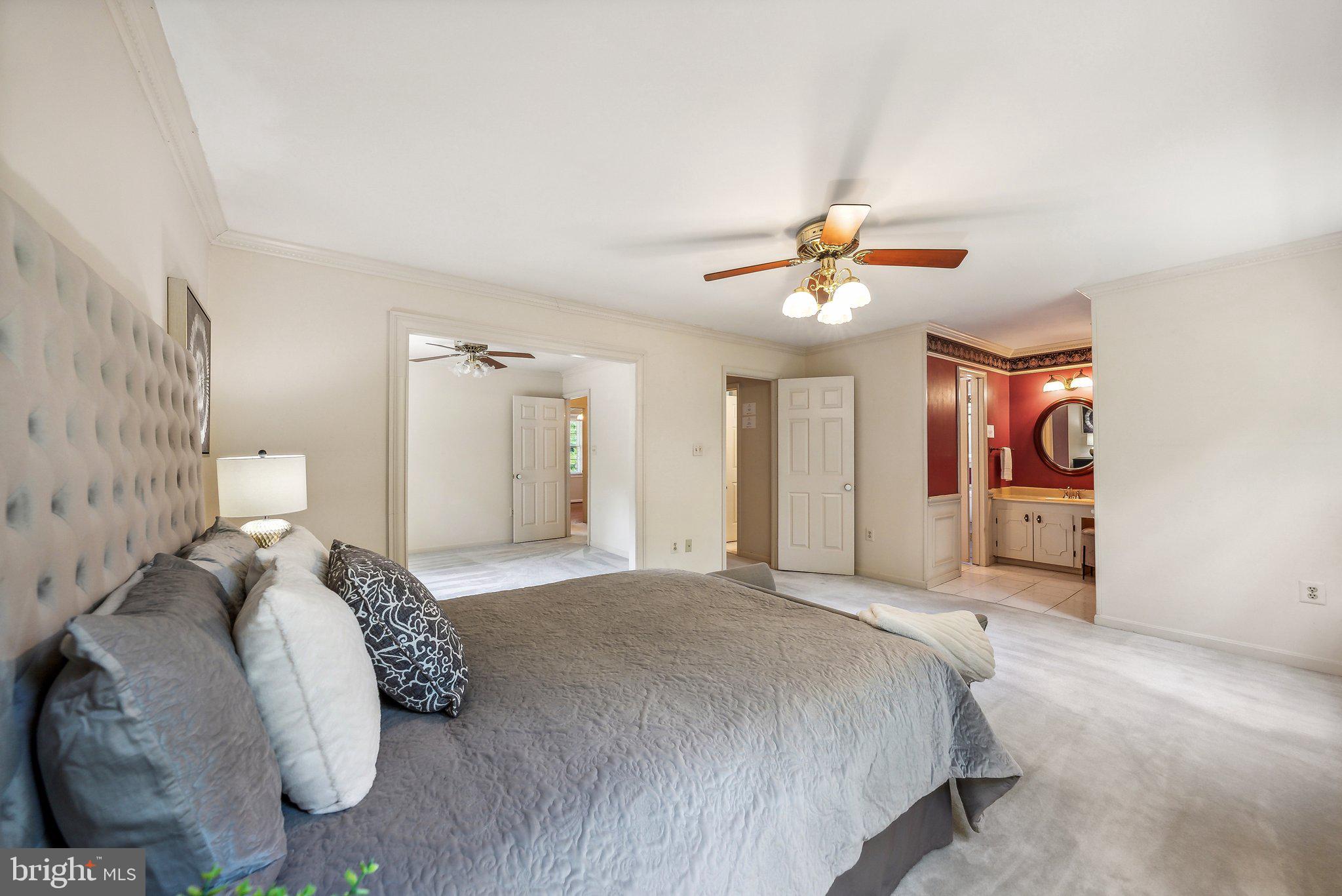 7801 Lowmoor Court Springfield, VA 22153 - Photo 23 of 41 Primary suite