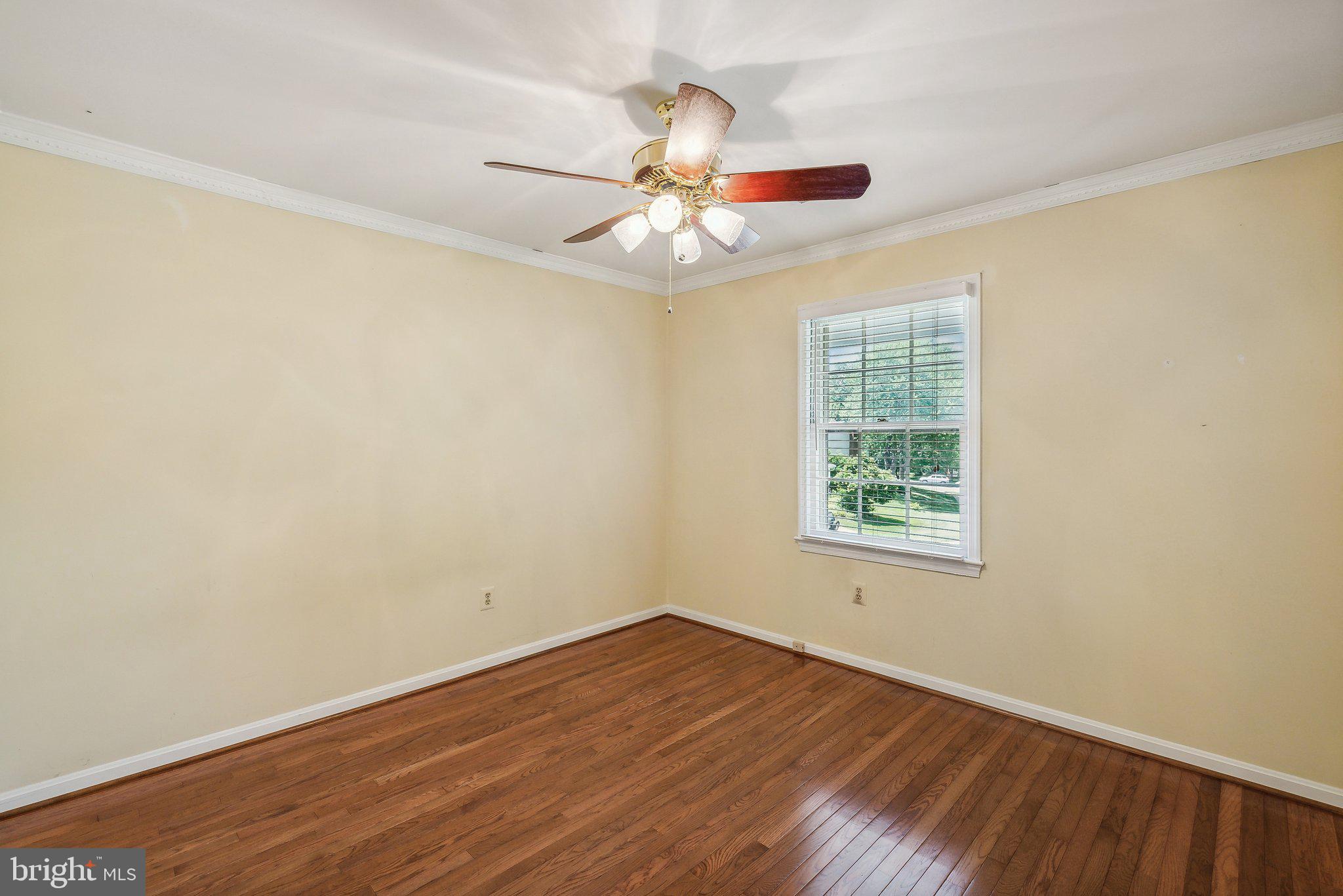 7801 Lowmoor Court Springfield, VA 22153 - Photo 31 of 41 3rd bedroom