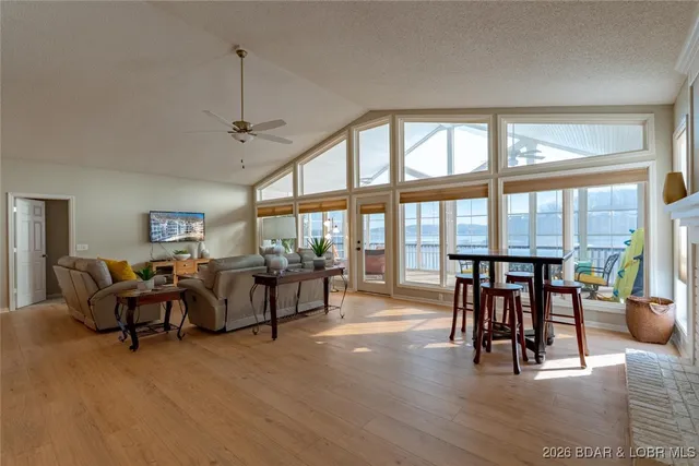 $369,000 | 95 Horizons Lane, Unit 954, Camdenton, MO 65020