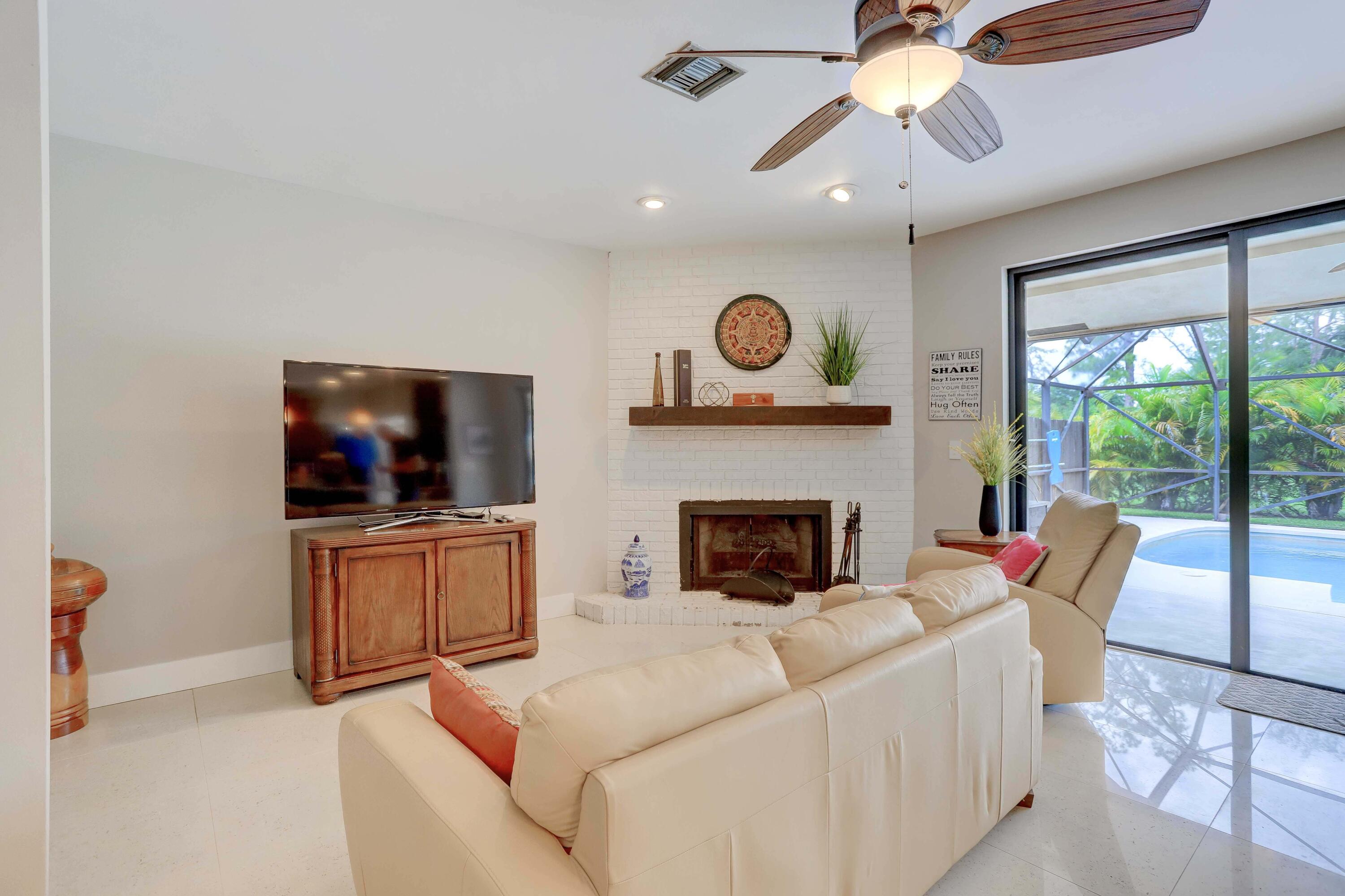 11415 Sundance Lane Boca Raton, FL 33428 - Photo 13 of 63 Family Room