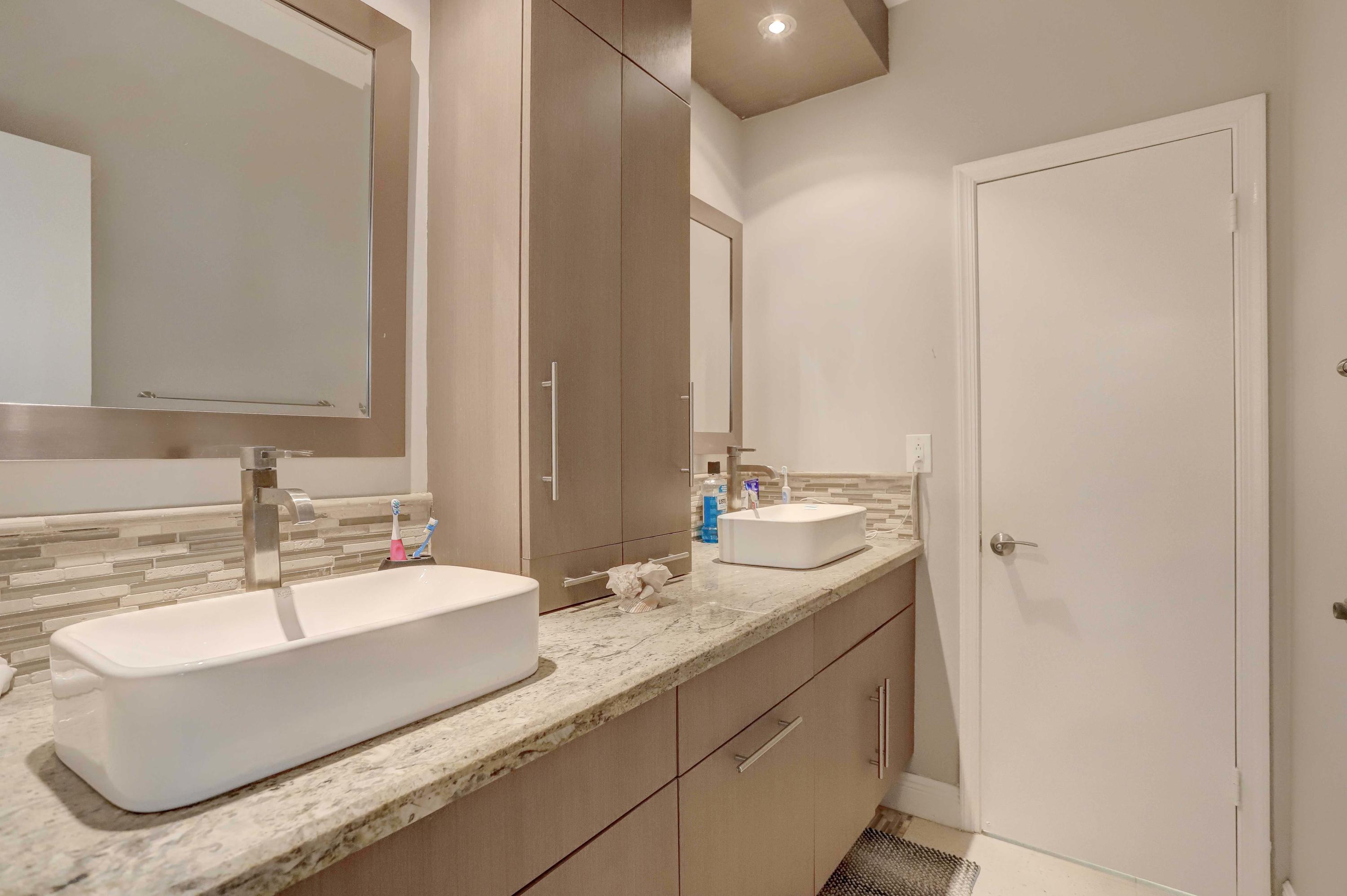 11415 Sundance Lane Boca Raton, FL 33428 - Photo 28 of 63 Bathroom 2