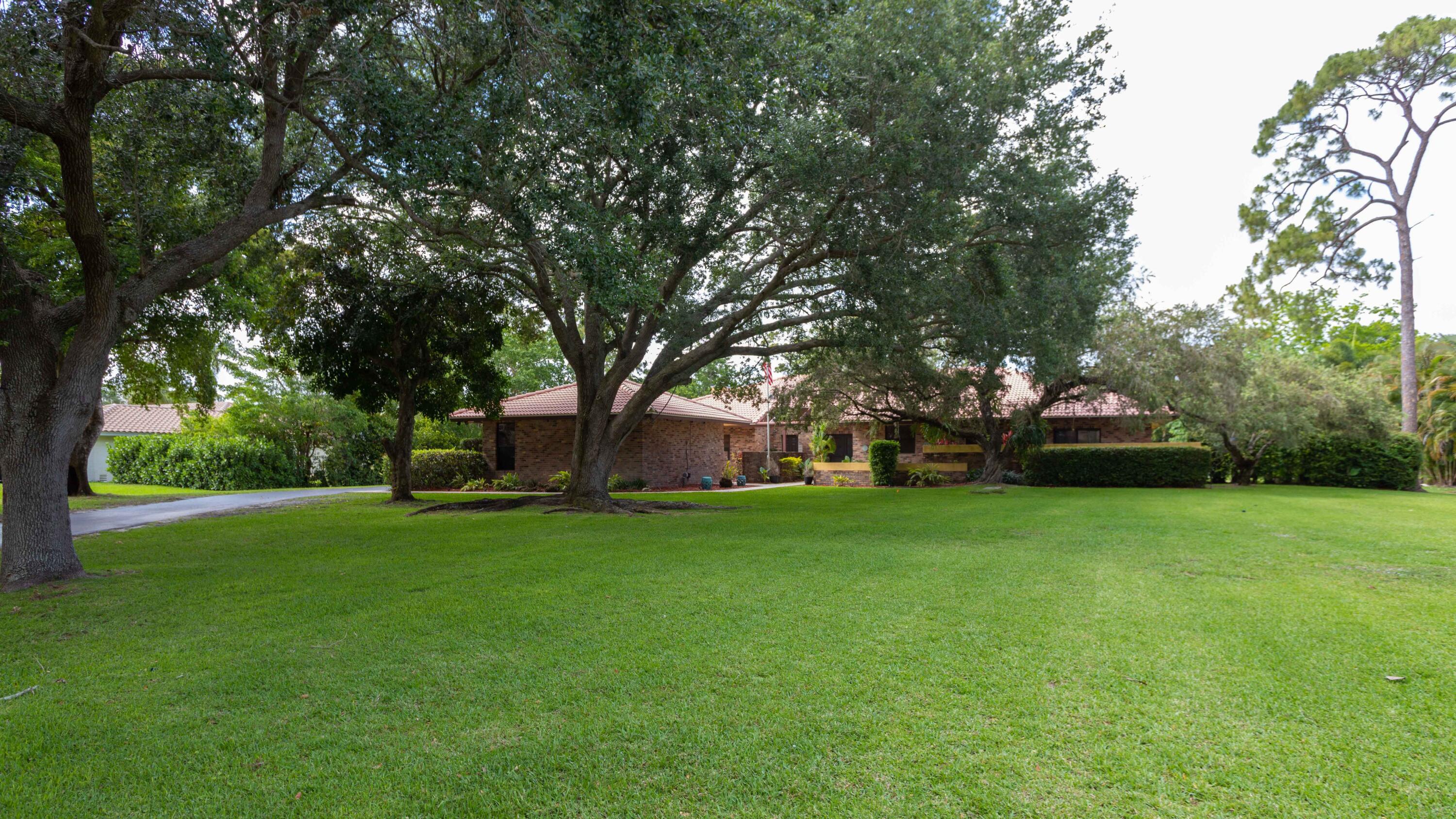 11415 Sundance Lane Boca Raton, FL 33428 - Photo 37 of 63 Front Yard