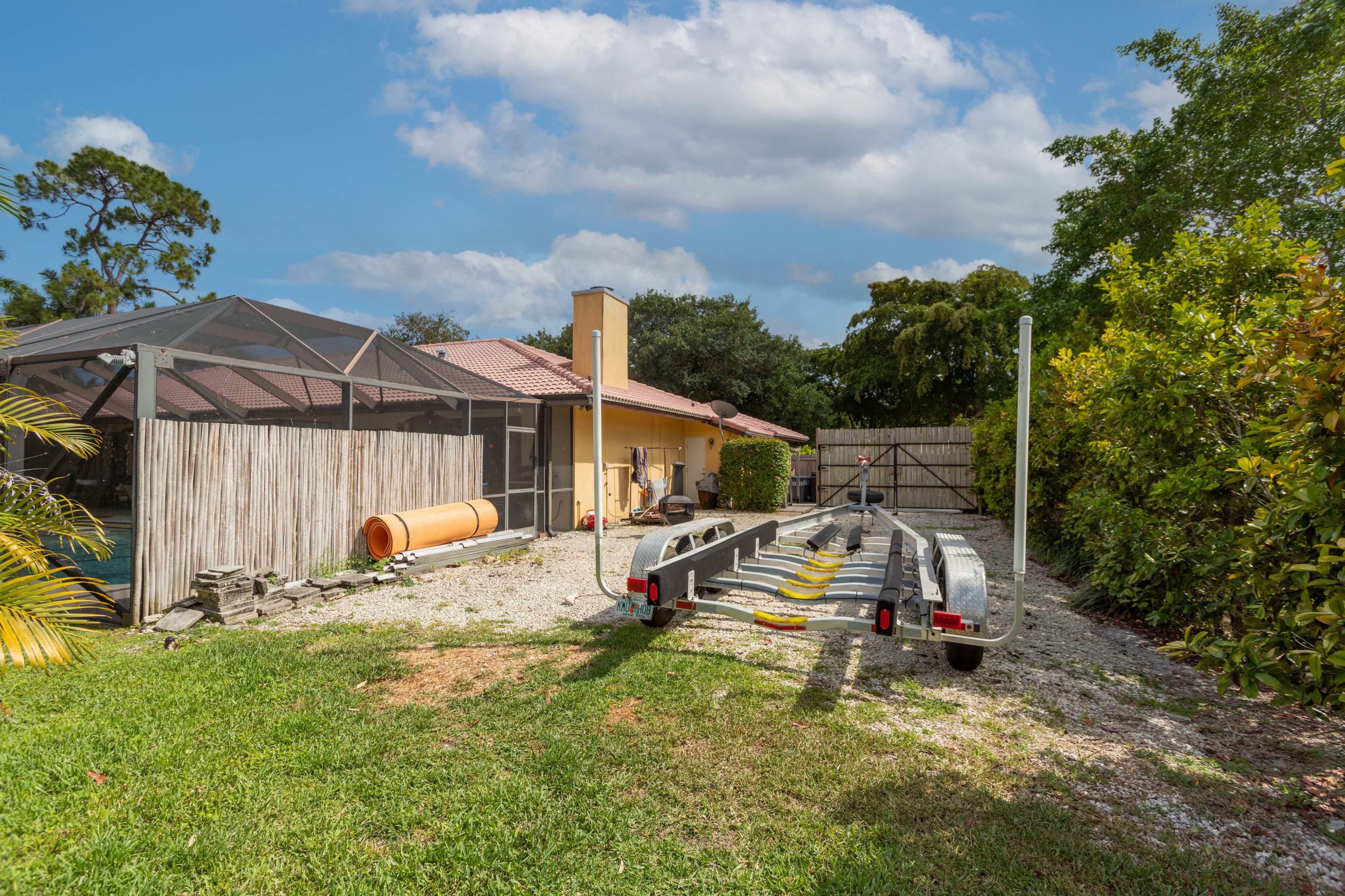 11415 Sundance Lane Boca Raton, FL 33428 - Photo 60 of 63 Fenced Side Yard