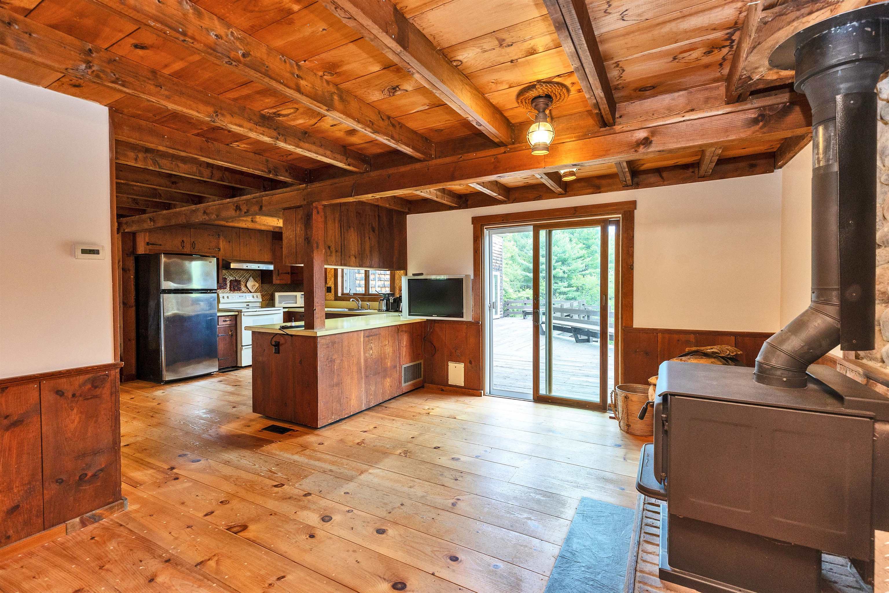 277 Old Street Road Peterborough, NH 03458 - Photo 8 of 38