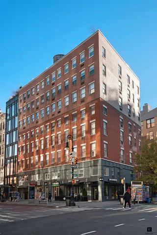 $1,295,000 | 350 West 14th Street, Unit 5C | West Village