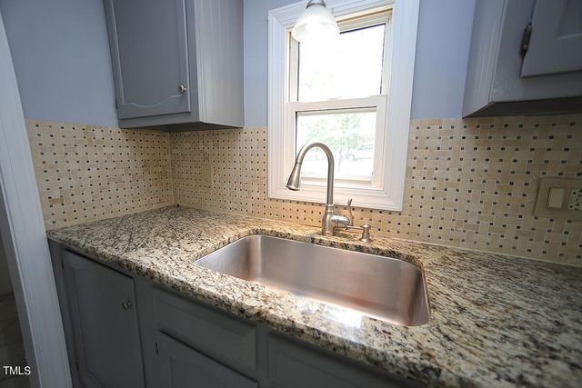 a close view of sink and tap