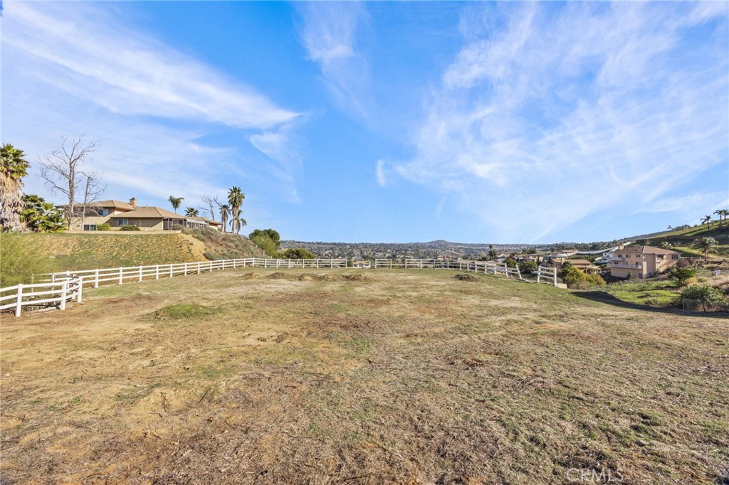 16538 Canyon Ridge Drive Riverside, CA 92503 - Photo 3 of 13 a view of an ocean