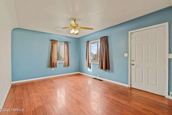 $379,800 | 1521 Cornell Avenue, Yakima, WA 98902