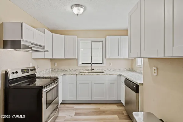 $379,800 | 1521 Cornell Avenue, Yakima, WA 98902