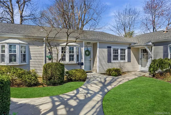 $629,000 | 65 Harbor North, Amityville, NY 11701